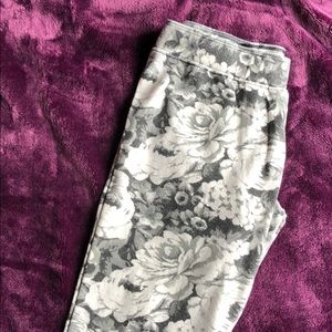 Abercrombie & Fitch Floral Leggings
